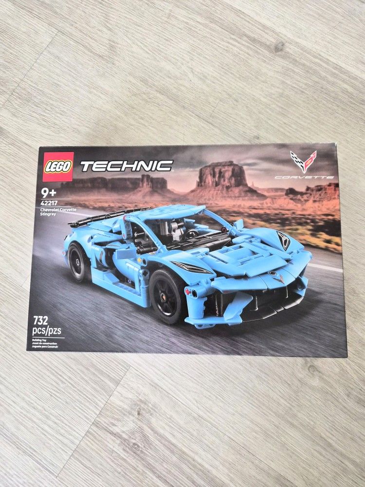 NEW LEGO Technic Chevrolet Corvette Stingray Blue