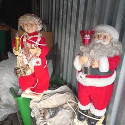 Mr & Mrs Santa Claus 