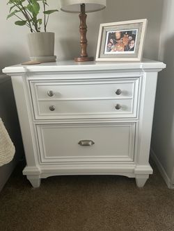 Solid wood night stand