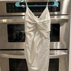 Lulu’s XS White dress