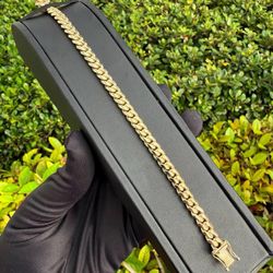 New 10K Solid Yellow Gold Cuban Bracelet 24.2 grams 7 inches 7mm