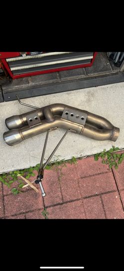 Exhaust Straight Pipe With Dual Tips 