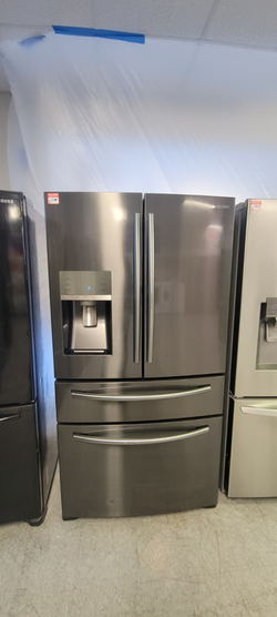 Samsung 4‑Door French Door Fridge – Black Stainless, Ice/Water