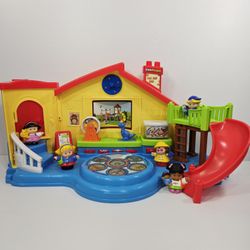 Fisher Price Little People Musical Preschool Playset 