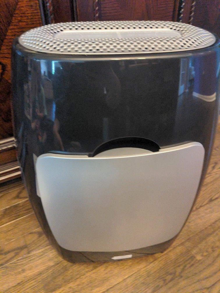 Air Purifier/ Vacuum