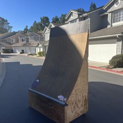 McGills Skate Ramp 