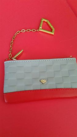 Diamond supply coin pouch