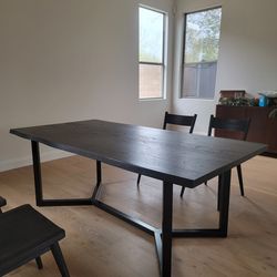 Crate & Barrel Verge 80" Dining Table amd 4 Arno Chairs Set Black