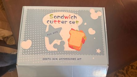 Sandwich cutter set