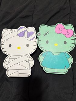 hello kitty Halloween decor