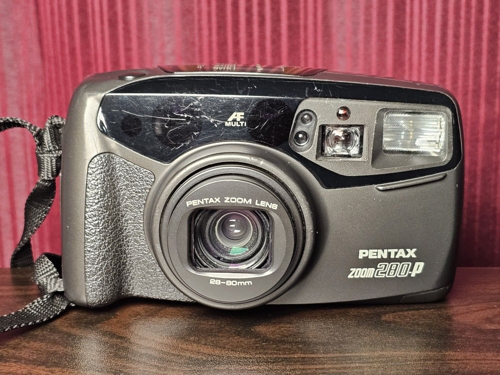 Pentax Zoom 280-P 35mm Film Camera