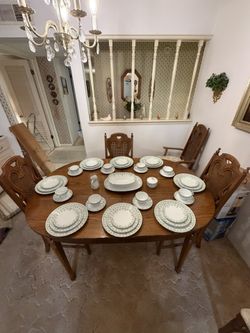 Vintage Noritake Dee 2212 Bone China Dinnerware 8 Settings 45-Piece Set