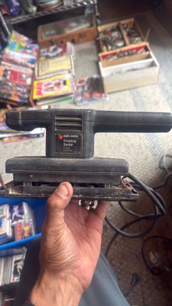 Black and Decker finishing sander