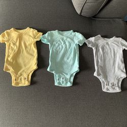 Bundle of 3 Cozeeme Baby Newborn Onsies in Assorted Colors Grey Light Green & Yellow