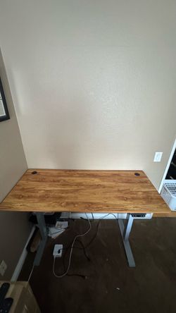 Standing desk