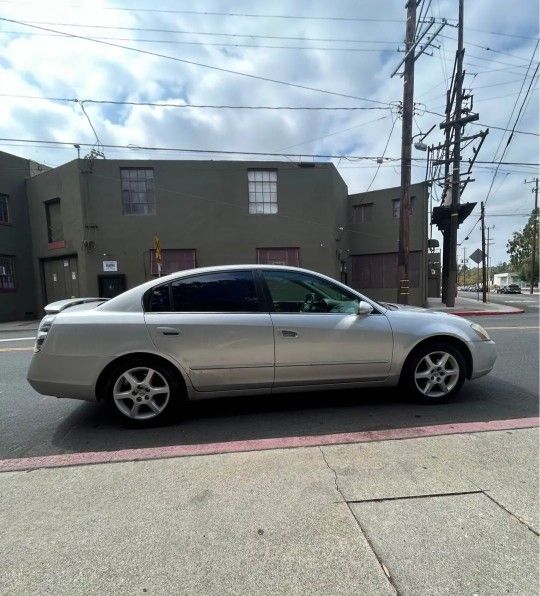 2002 Nissan Altima