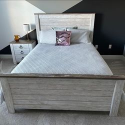 Ashley Furniture Queen Bedroom Set