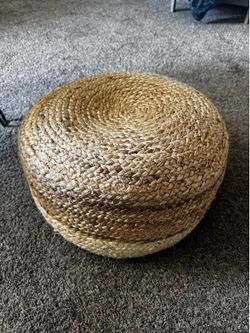 Pouf ottoman