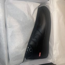 Supreme X Nike Air Force 1s Black