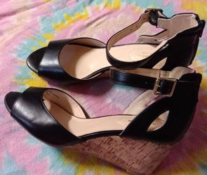 Liz Claiborne Wedge Sandles