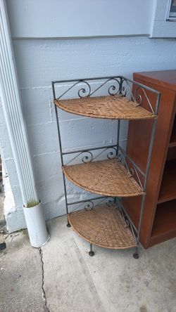 Rattan metal corner shelf