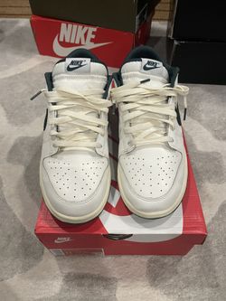 Nike Dunk Lucky Green