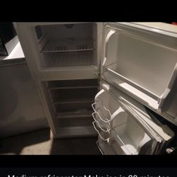 Medium Refrigerator 