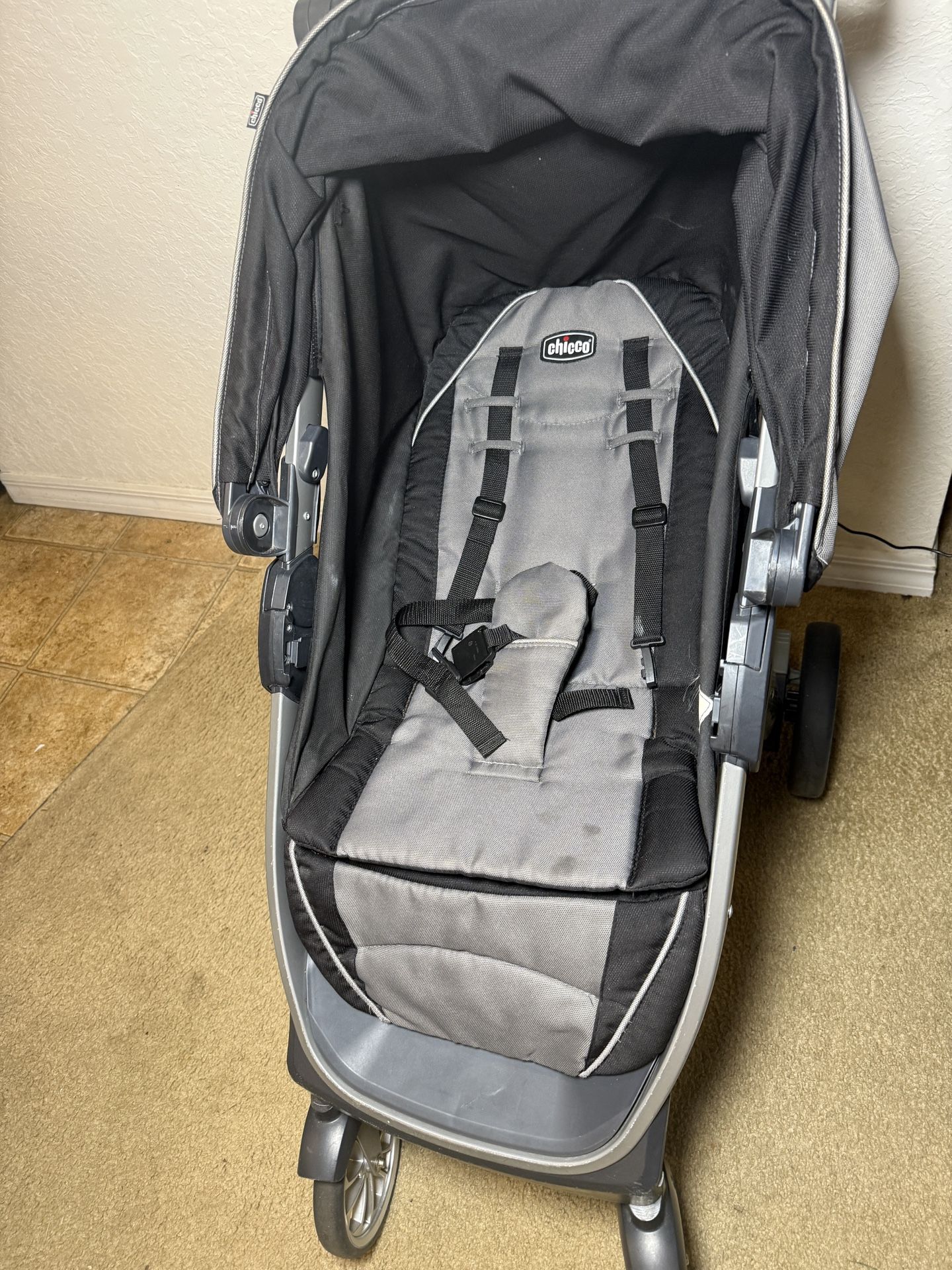 Chicco Bravo Stroller – Lightweight, Foldable, and Easy to Maneuver