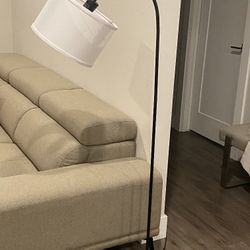 Modern Floor Lamp With The White Linen Shade H58"