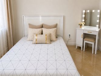 Queen Bed