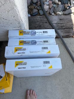 Free 208 Subaru Outback brake discs and pads