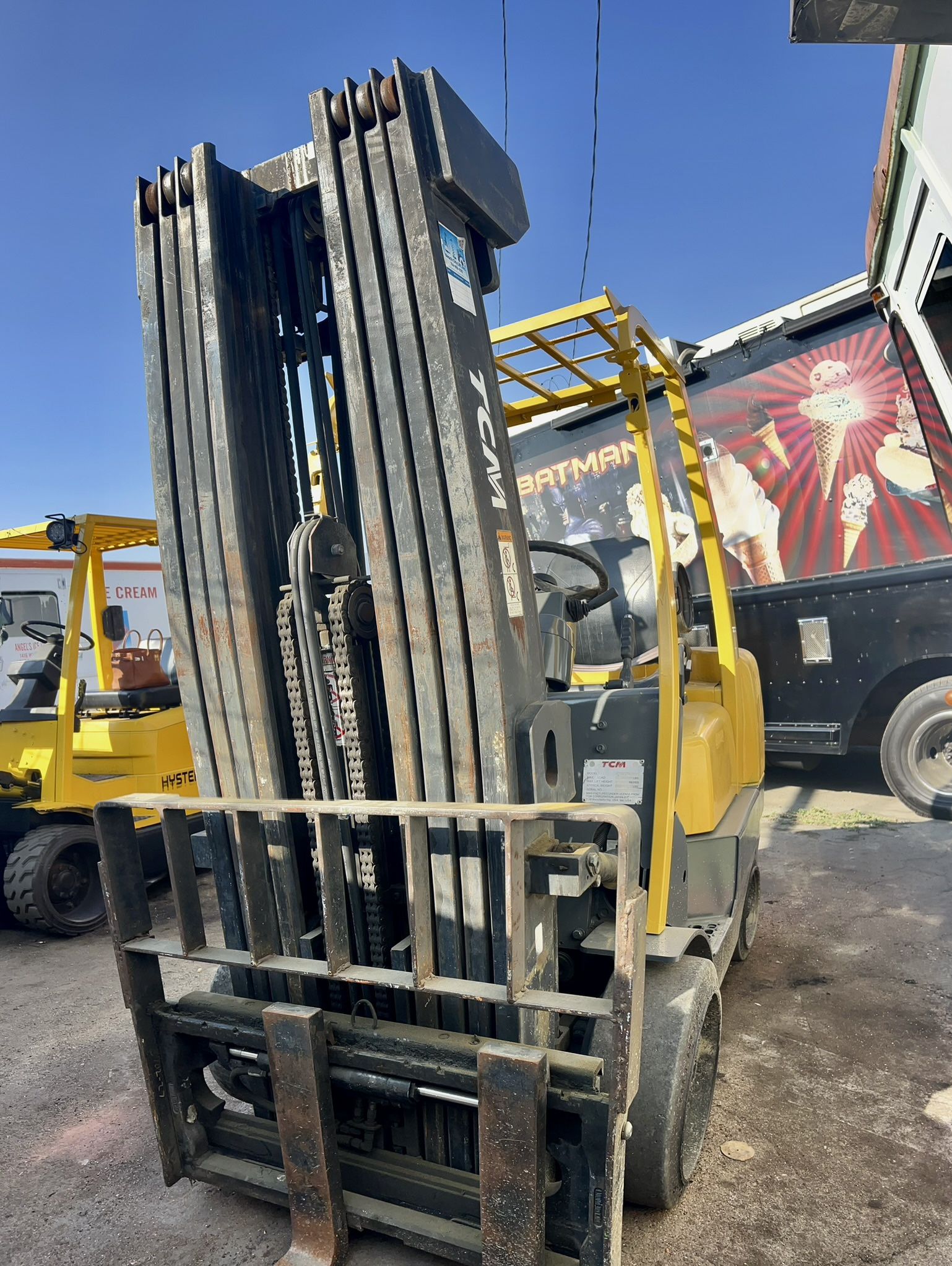 TCM forklift 5,500 Lb EXCELLENT CONDITION