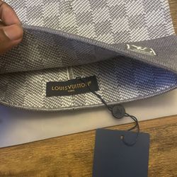 (SEND OFFER 🎁‼️) LV Beanie