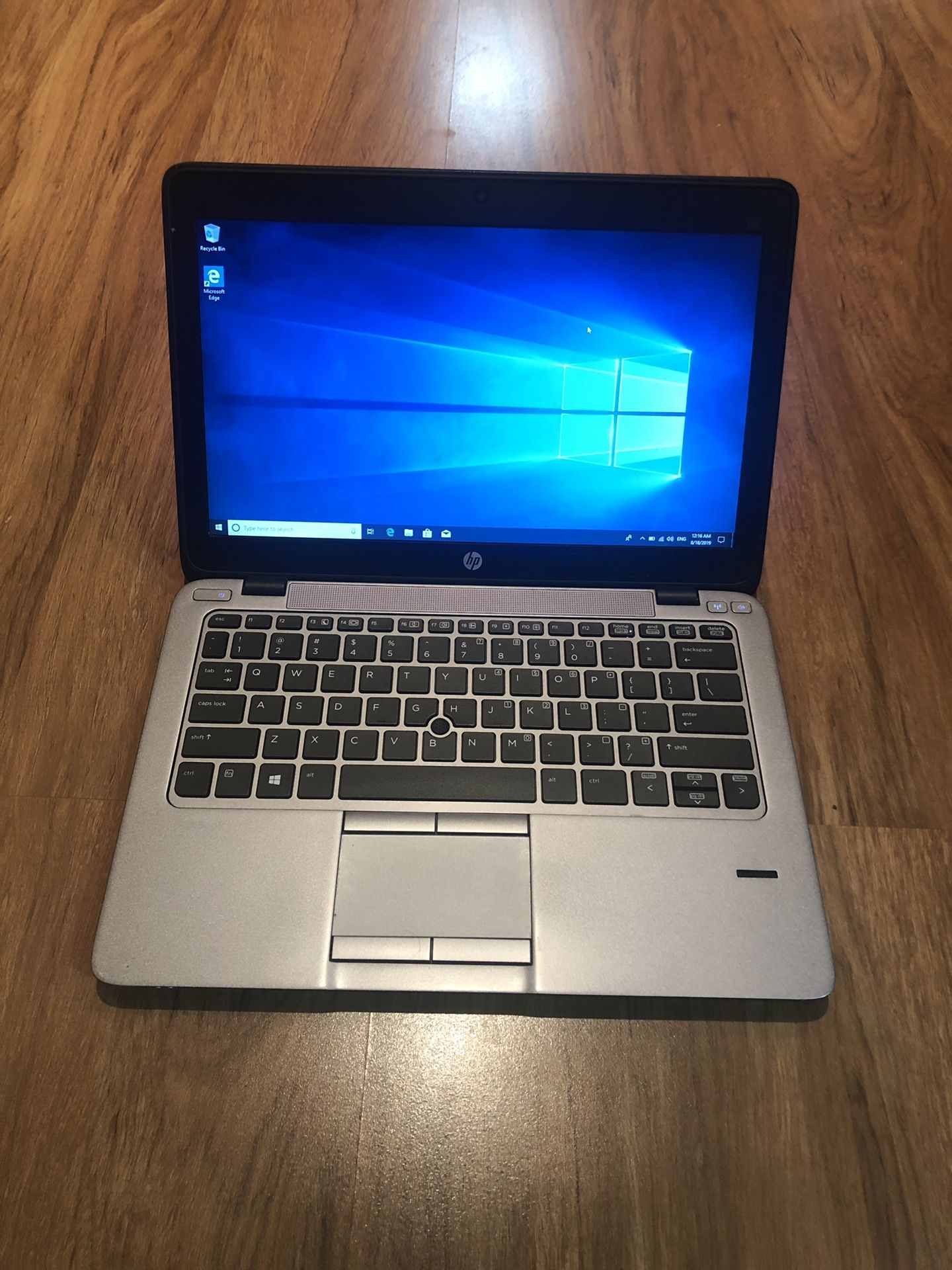 Hp Elitebook 725 G2 4GB Ram 500GB Hard Drive 14.1 inch Windows 10 Pro Laptop with charger in Excellent Working condition!!!!!!!! Very Fast and light