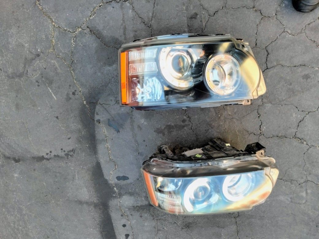 2010-2012 Range Rover Headlights (Xenon Hid) With All Accessories OEM.