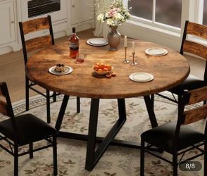 Kitchen /Dining Table- 4 matching chairs included
