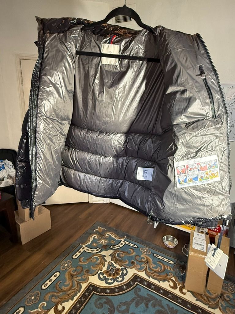 Moncler Maya Short Down Jacket Black 4(Large)