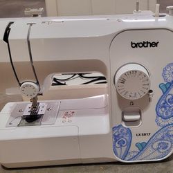 BROTHER SEWING MACHINE with CASE