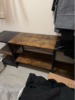Entertainment center