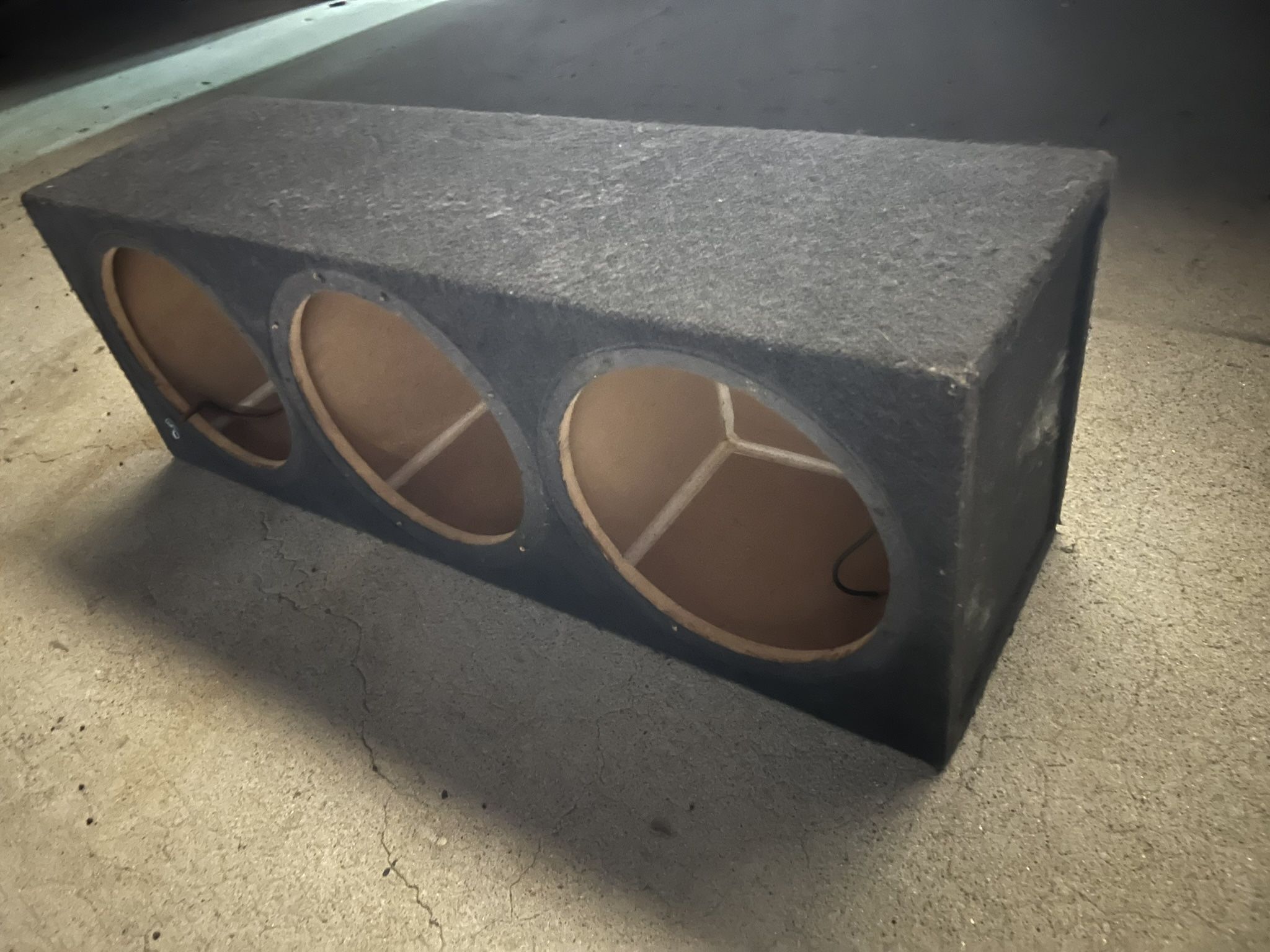 ($100 Firm) 3/12s Sub Box