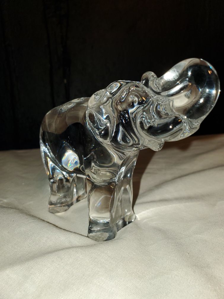 Baccarat Crystal - Elephant Figurine
