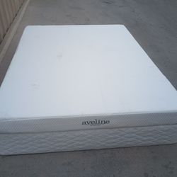 Queen Memory Foam Mattress And Box Spring 