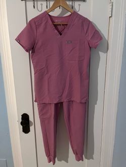 FIGS Scrubs Set-Women’s Mauve Pink Size xs/small petite