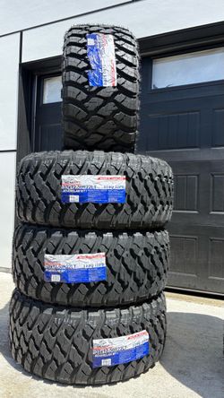 4 BRAND NEW TIRES 33x12.50r22.