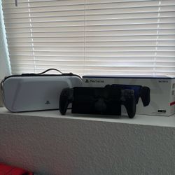 Ps5 portal with case