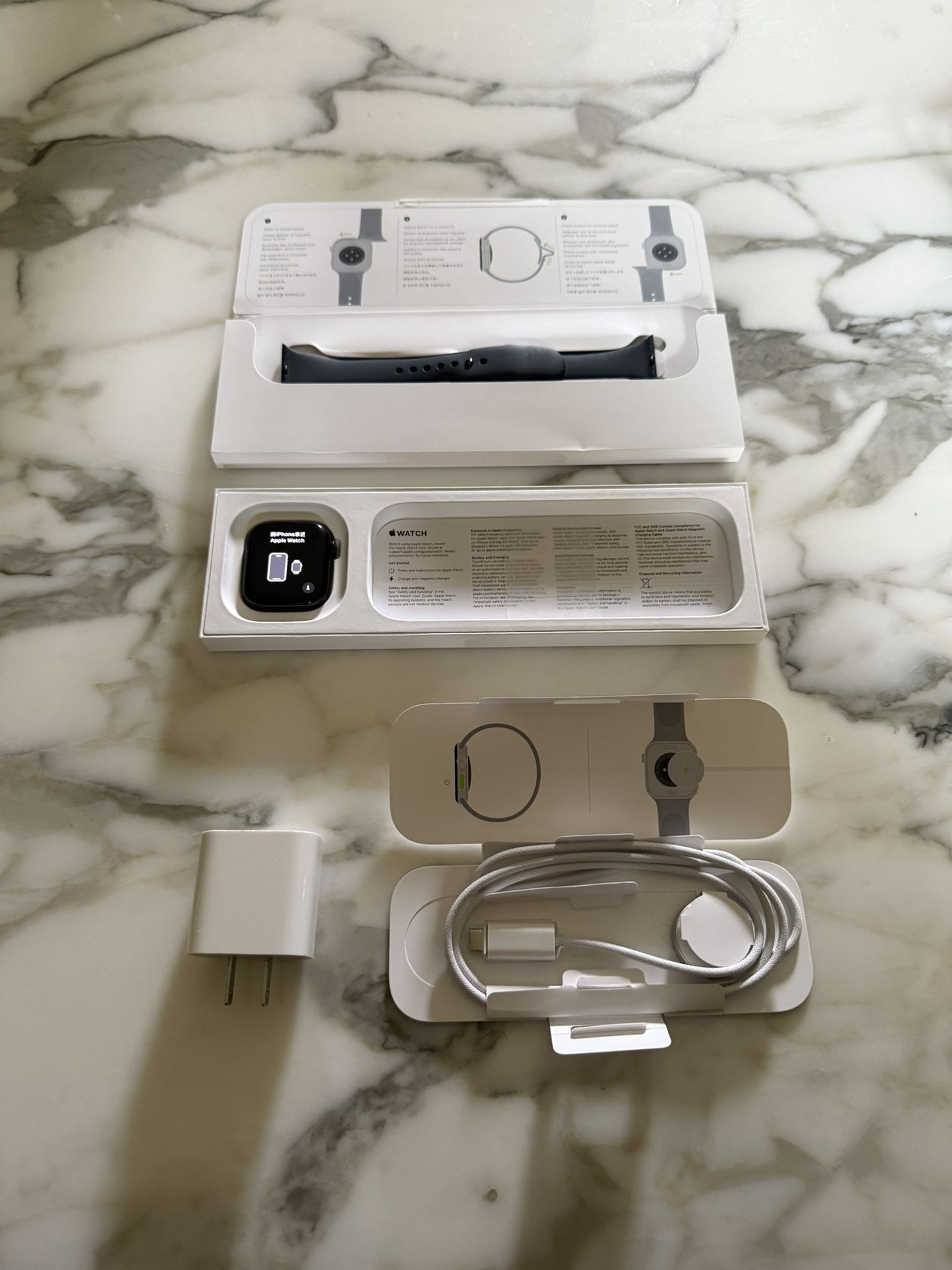 Apple Watch Series 10 (42mm) GPS - Black - Like New