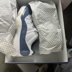 Retro 11 Low Size 11 New