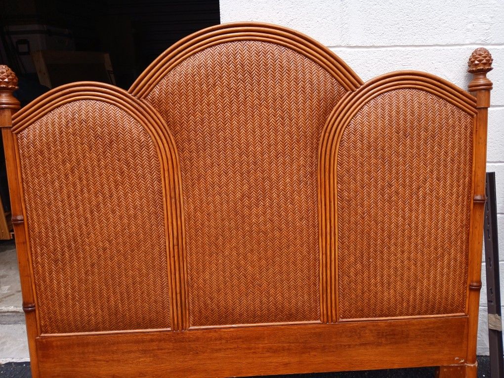 TOMMY BAHAMA QUEEN SIZE HEADBOARD BED FRAME AND NIGHT STAND