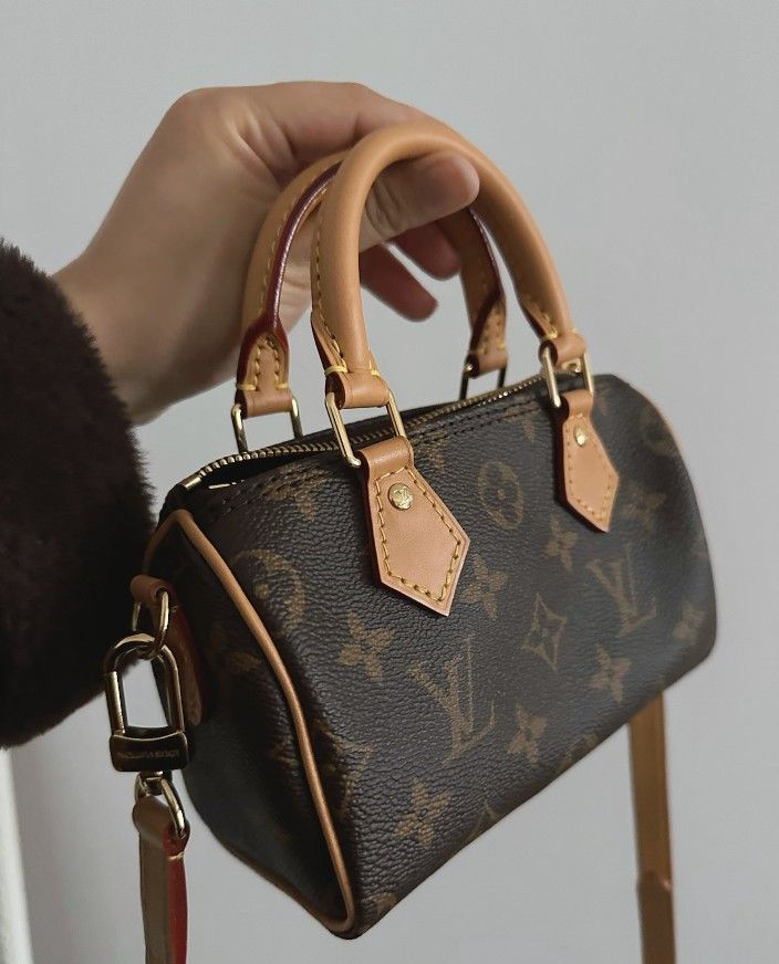 Luxury women's brown crossbody bag
