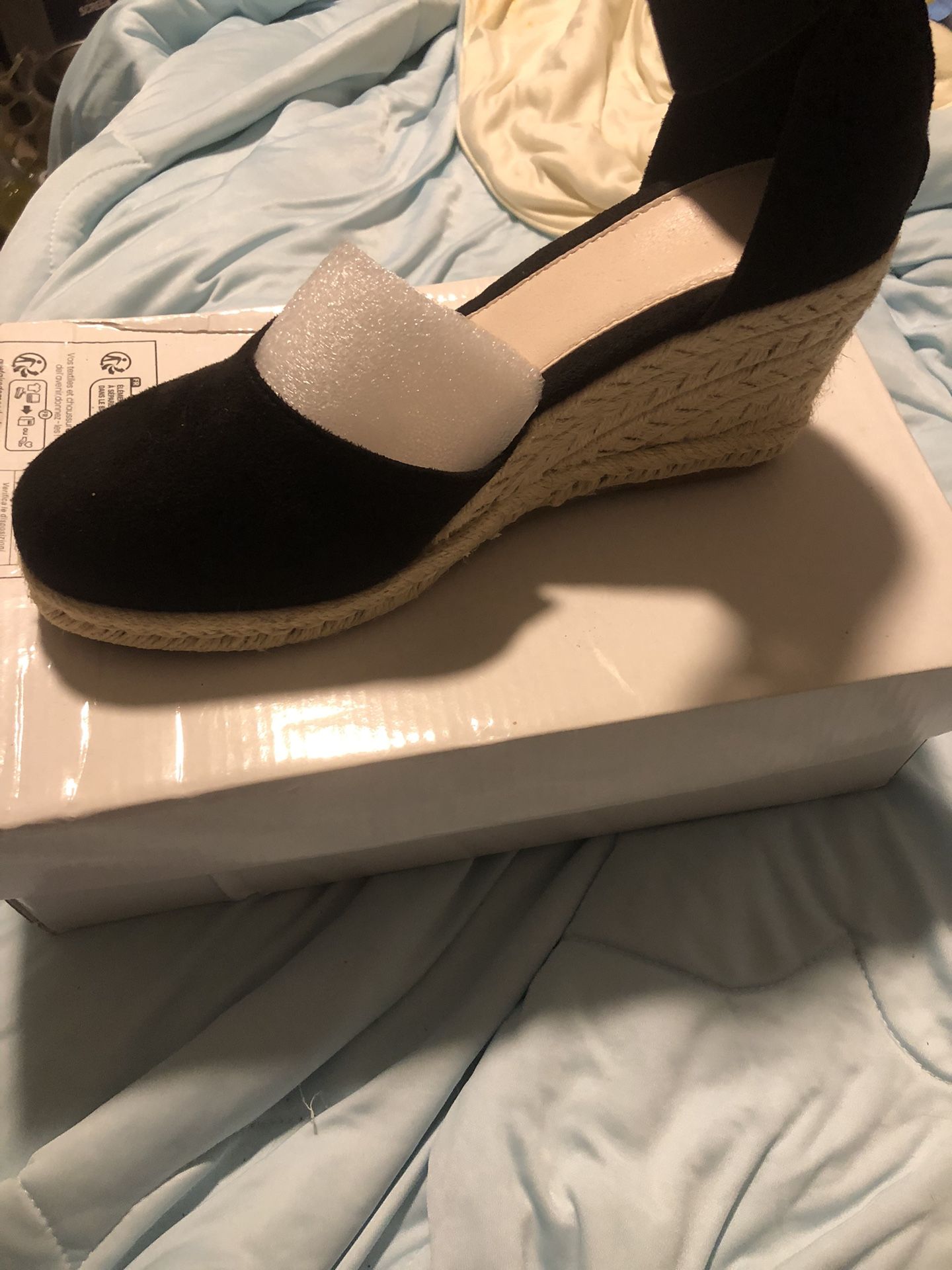 Women’s Black Heels (please Read Description)